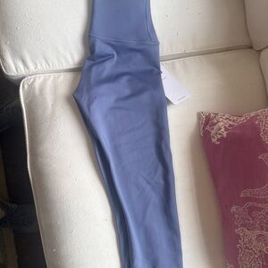 ALO Yoga “Infinity Blue” Leggings NWT XS